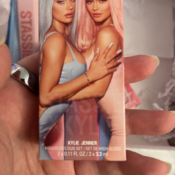 Kylie Cosmetics Kylie X Stassi collection - Picture 6 of 6
